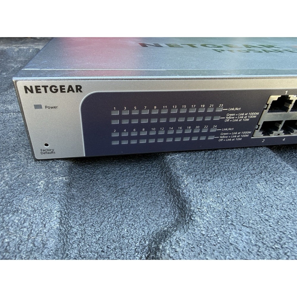 Netgear ProSAFE JGS524E 24 Port Gigabit Switch TESTED WORKING Rack - Picture 2 of 7